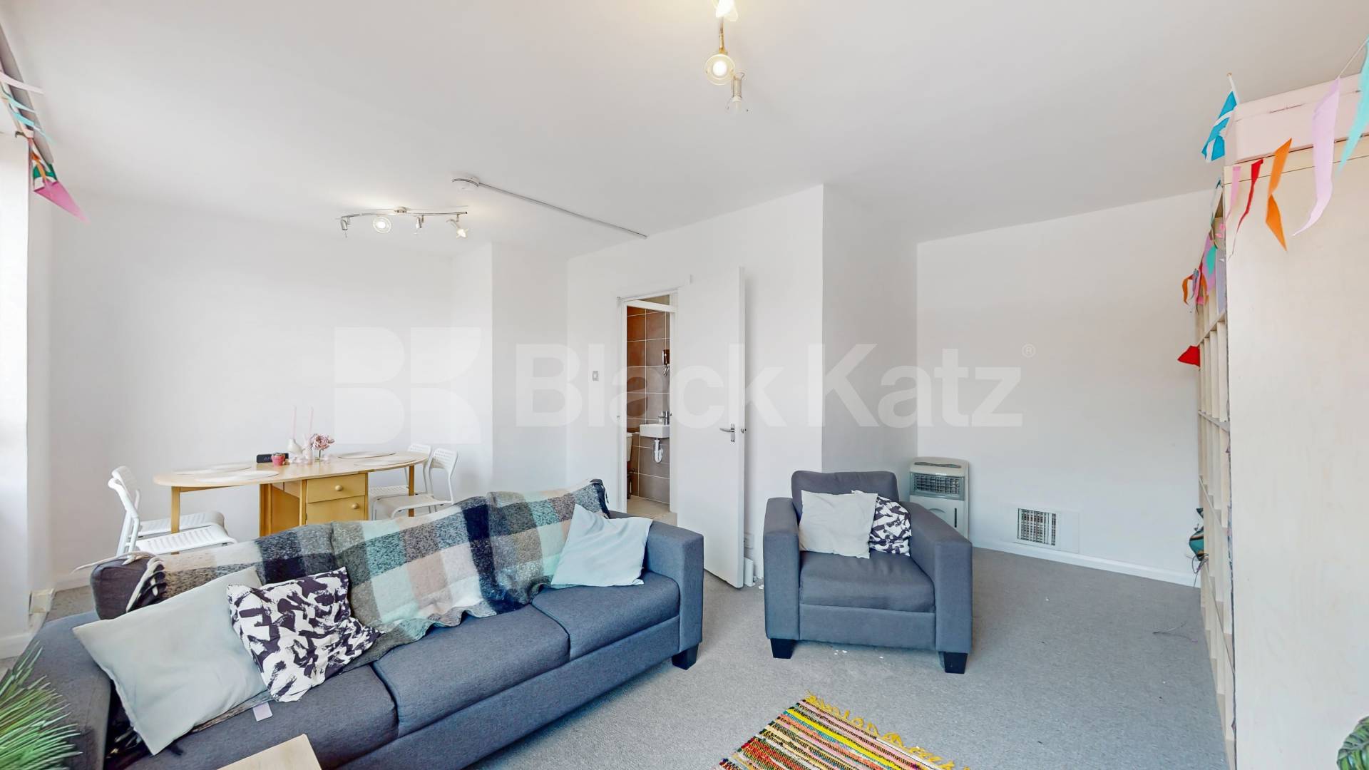 Spacious split level 3 bed mins to tube and Regents Park  Salisbury Street, Marylebone